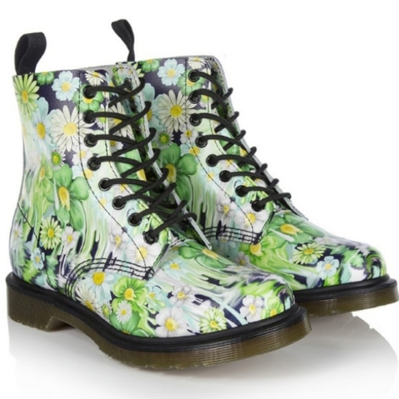 Dr. Martens Shoes - Doc Martens • PASCAL•Slime•dripping daisies•EUC•sz.9
